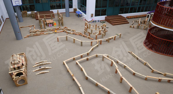 幼儿园大型场地建构区优秀作品图片