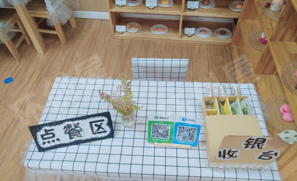 幼儿园角色游戏北欧系甜品屋环创图片