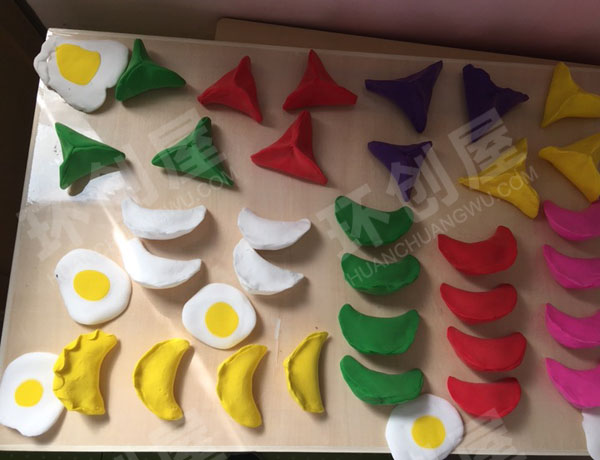 幼儿园角色游戏娃娃家粘土制作好吃的食物图片