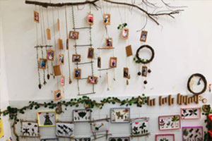 幼儿园树叶树枝美术墙面作品展示图片7张