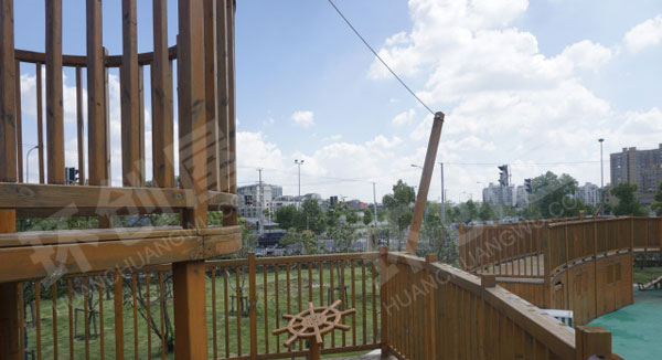 幼儿园户外超大型建筑场地图片