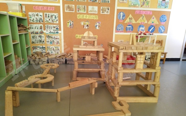 幼儿园建筑区楼房马路搭建图片