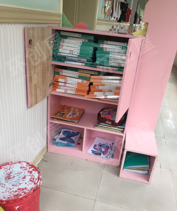 幼儿园阅读区螳螂先生的书店图片