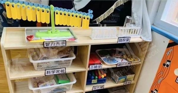 幼儿园科学区科学展示架图片