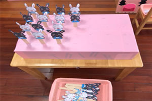 幼儿园益智区小兔乖乖图片8张