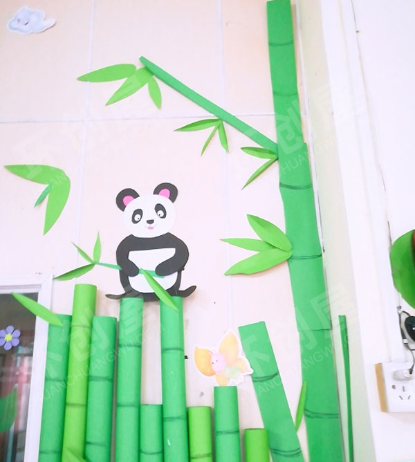 幼儿园清新绿熊猫主题墙面布置图片