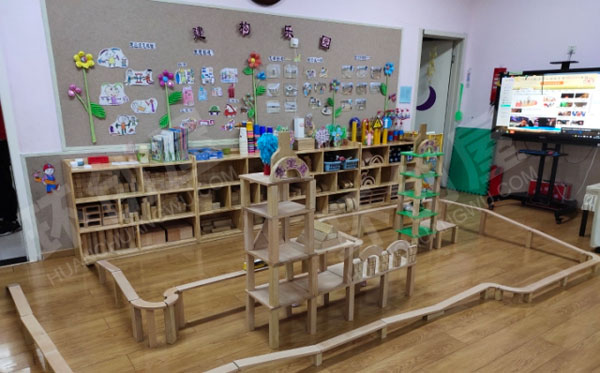 幼儿园建构区搭建小能手大型搭建图片