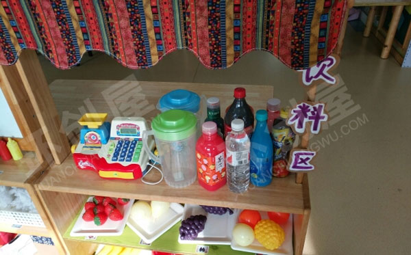 幼儿园角色游戏小餐厅美食区图片