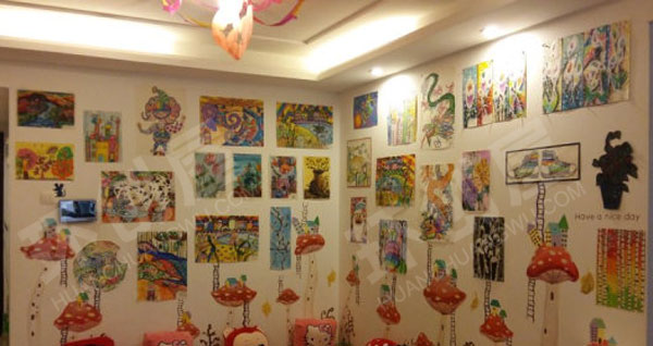 幼儿园美术专用室墙面布置图片
