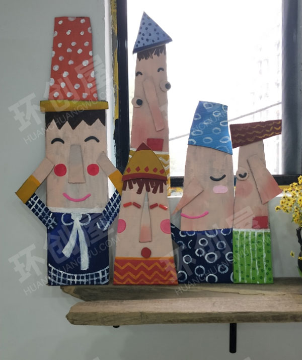 幼儿园硬板纸纸盒人墙面布置图片