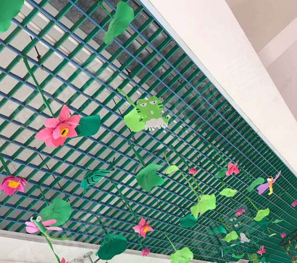 幼儿园春天主题花花草草折纸吊饰图片