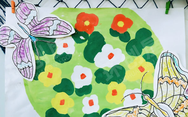 幼儿园水粉花圃蜡笔蝴蝶作品展示图片