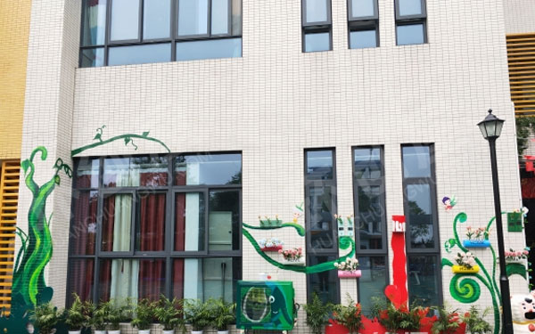 幼儿园户外教室门装饰图片