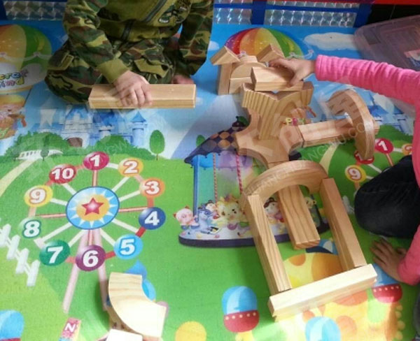 幼儿园建构区我是小小建筑师图片