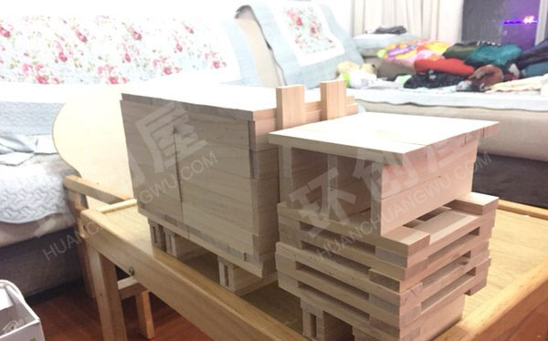 幼儿园建构区原木色小木条超炫酷搭建作品图片