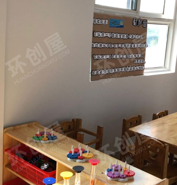 幼儿园科学专用室里的各种科学实验教具图片