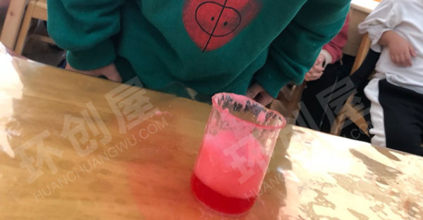 幼儿园科学区火山喷发小实验图片