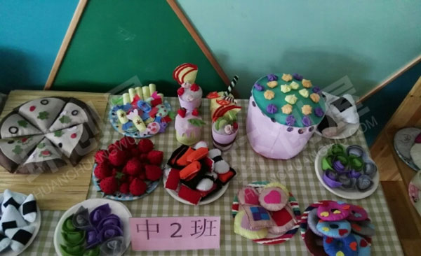 幼儿园角色游戏不织布餐点图片