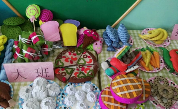 幼儿园角色游戏不织布餐点图片