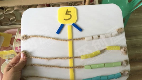幼儿园益智区数字对应玩教具图片