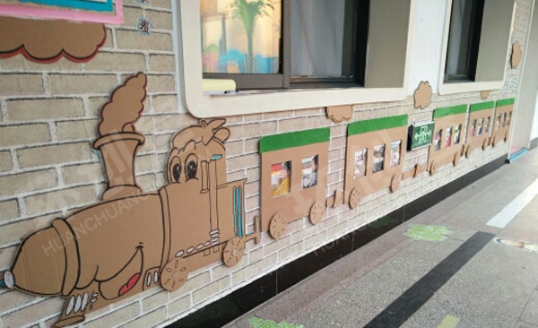 幼儿园废旧纸板制作墙面小火车图片