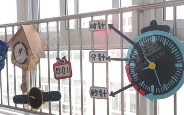 幼儿园走廊护栏装饰谁偷走了我的时间装饰画图片