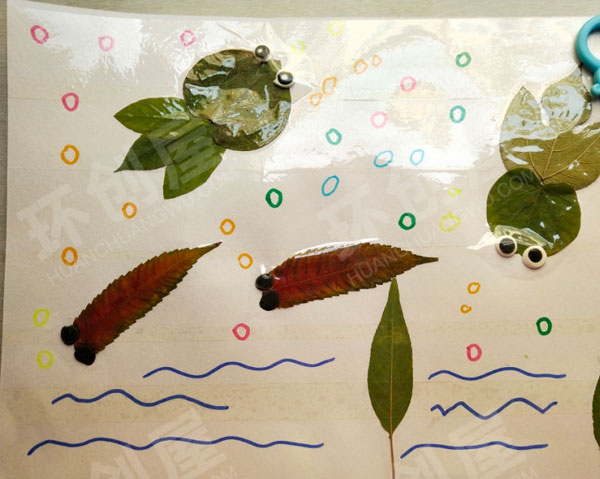 幼儿园树叶粘贴画作品展示图片