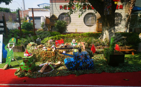 幼儿园户外国庆节手工作品展示图片