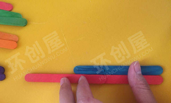幼儿园建构区雪糕棒搭建摩天轮图片