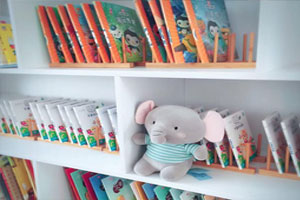 幼儿园美美的阅览室图片4张