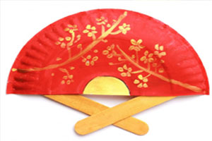 幼儿园美工区中国风纸盘扇子图片4张