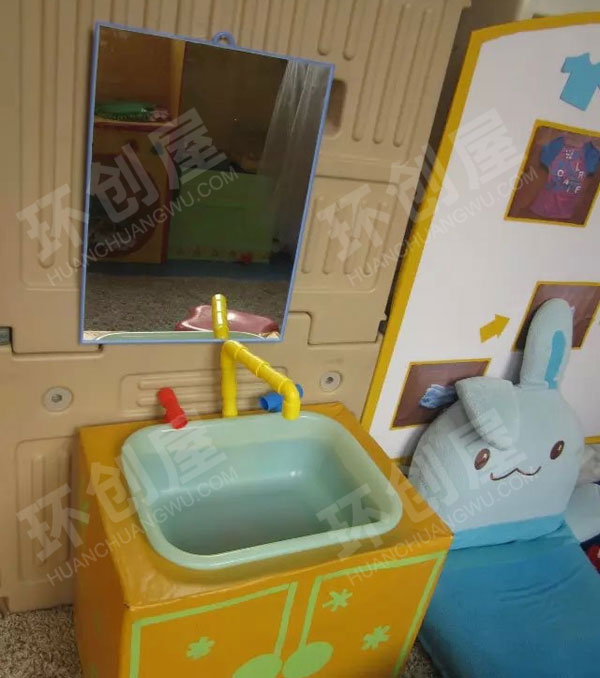 幼儿园角色游戏废旧的纸箱打造温馨家庭图片