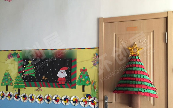 幼儿园立体圣诞树门面装饰图片