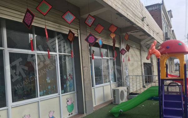 幼儿园户外教案走廊吊饰装饰图片