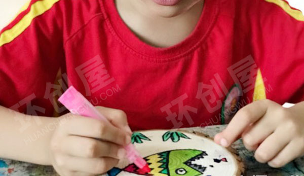 幼儿园美工区木片创意画图片