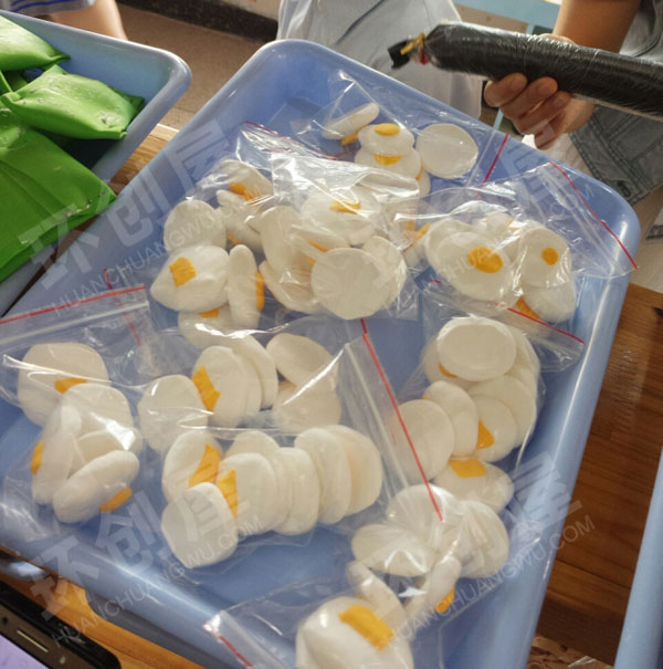 幼儿园角色游戏美食制作图片