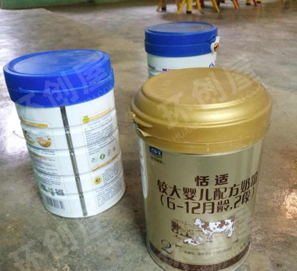 幼儿园表演区奶粉罐做小凳子图片