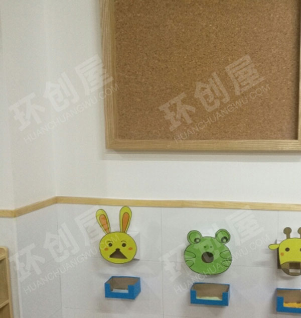 幼儿园益智区墙面各种趣味教玩具图片