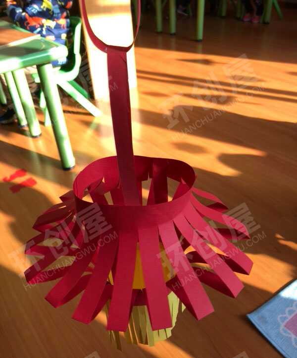幼儿园手工新年灯笼吊饰图片