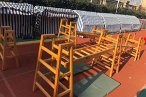 幼儿园户外环创晨练各种运动器材图片3张