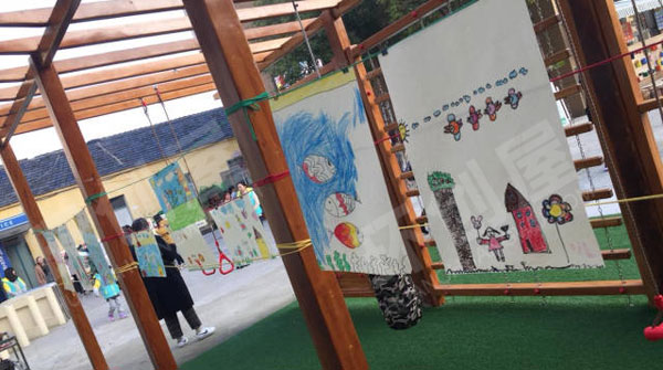 幼儿园户外各种游戏与美术作品图片