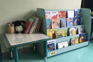 幼儿园废物利用阅读区设置图片3张