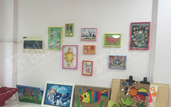 幼儿园美工区大厅陈列展示图片