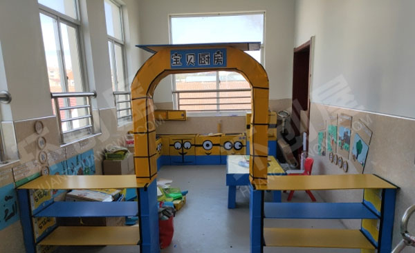幼儿园角色游戏小黄人宝贝厨房图片