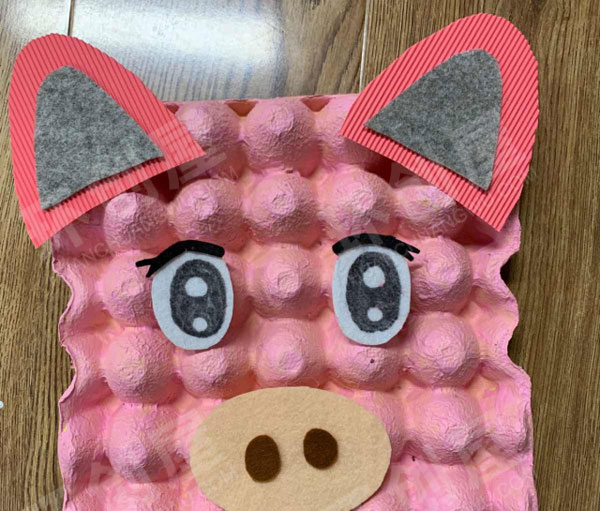 幼儿园十二生肖百变蛋托墙面布置图片