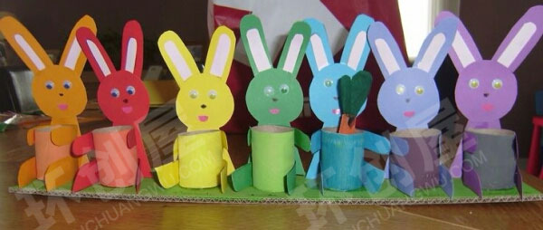 幼儿园走廊废物利用动物手工墙面展示图片