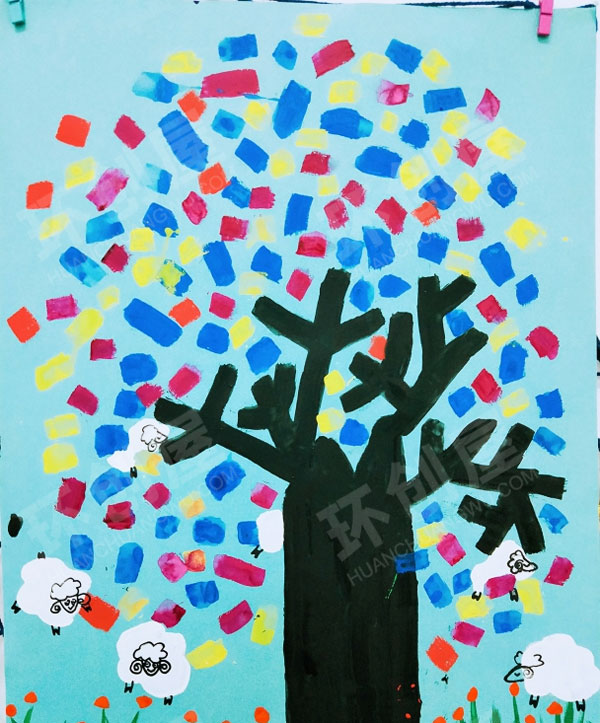 幼儿园美丽的大树水粉作品展示图片
