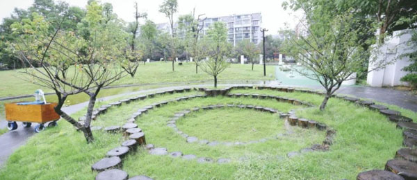 幼儿园户外大型游戏建设图片