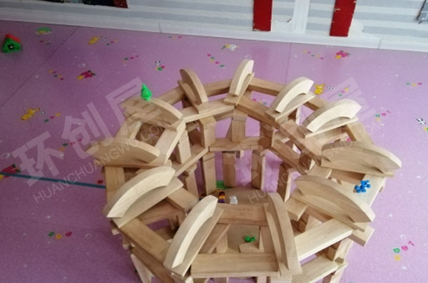 幼儿园建构区各种各样的房子图片