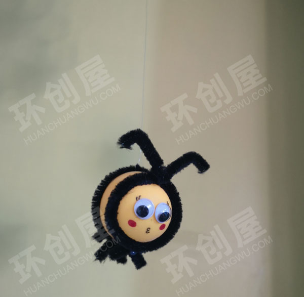 幼儿园手工毛根小蜜蜂挂饰图片